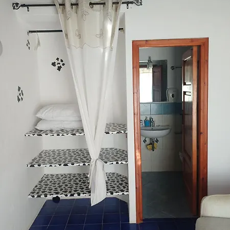 Casa Del Merlo بيت للعطل