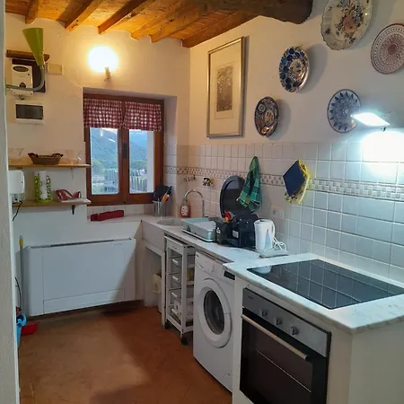 Casa Del Merlo بيت للعطل
