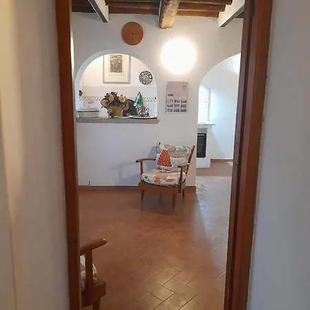 Casa Del Merlo بيت للعطل